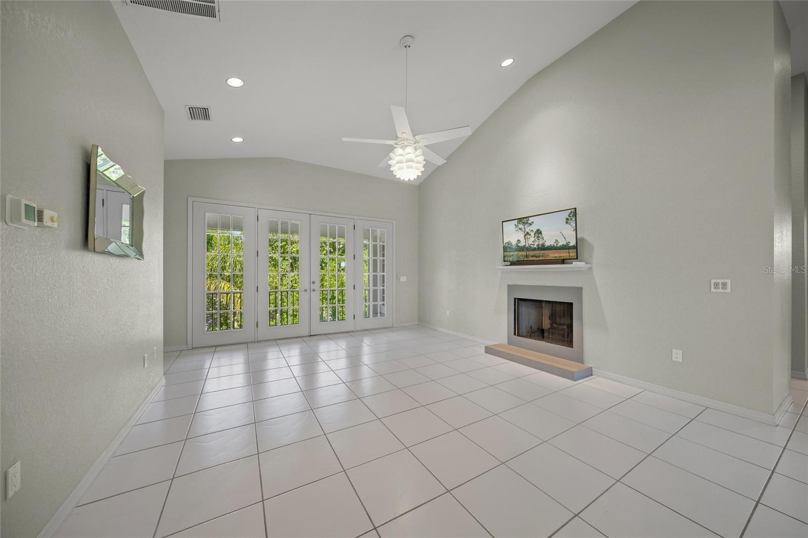 SLEEPY LAGOON PARK - Residential