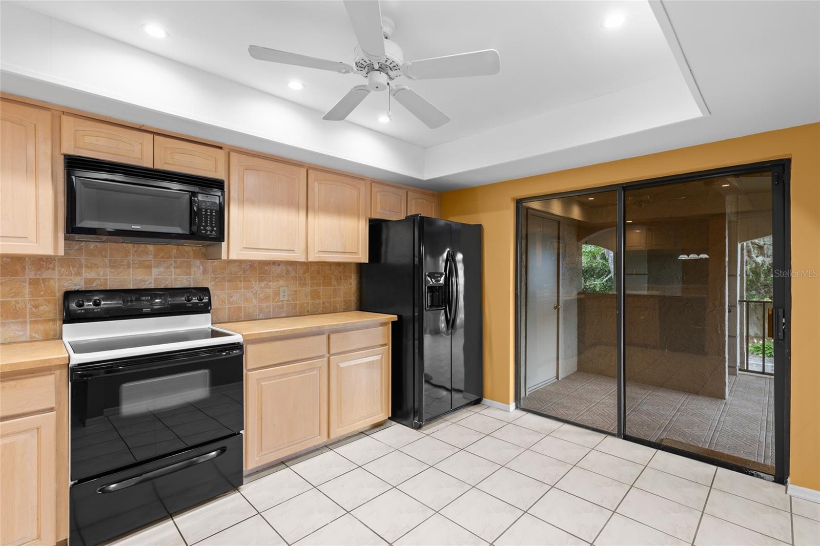 KENSINGTON PARK PH 3 A CONDO - Residential