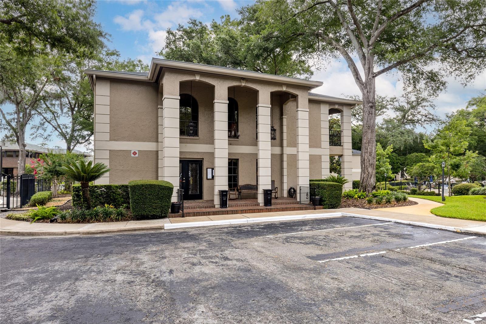 KENSINGTON PARK PH 3 A CONDO - Residential