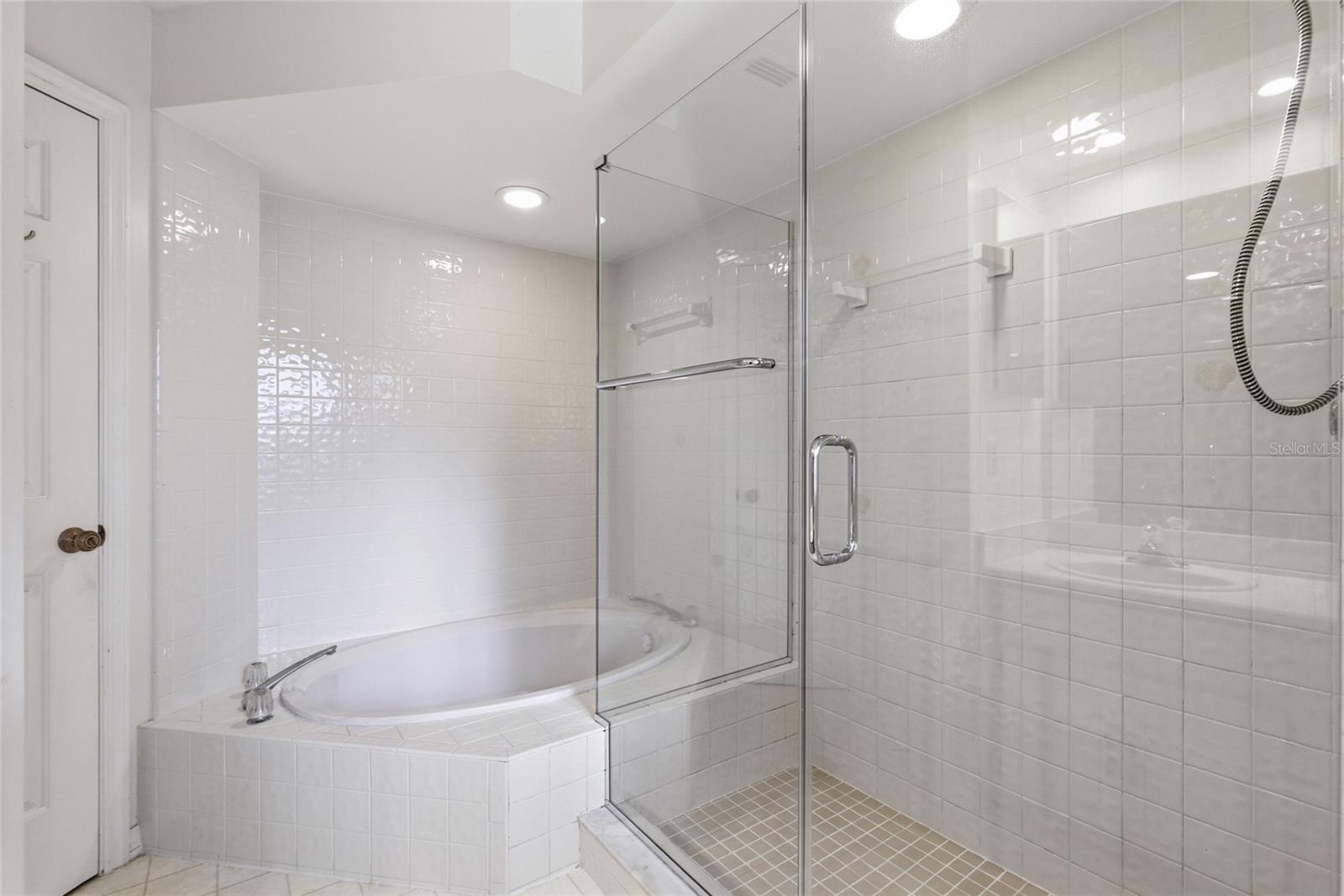 KENSINGTON PARK PH 3 A CONDO - Residential