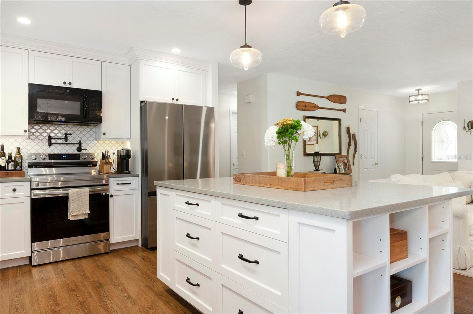 WOODLAWN LAKES SECOND ADD - Residential
