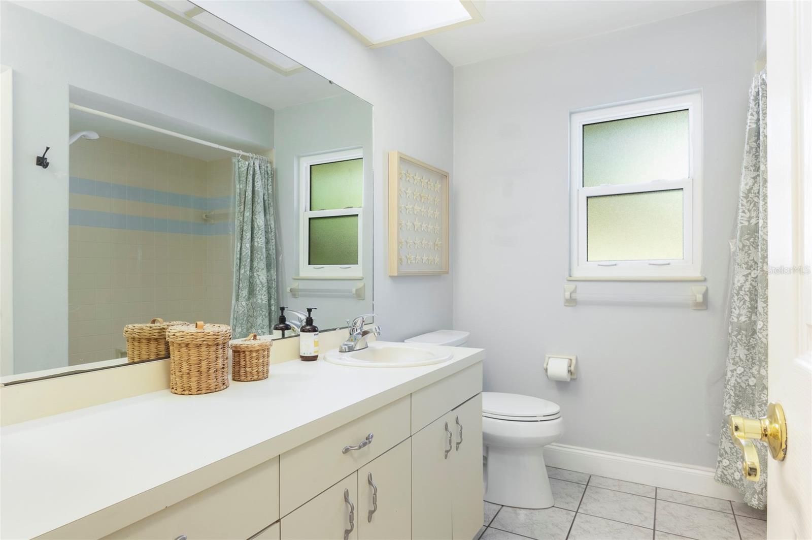 WOODLAWN LAKES SECOND ADD - Residential