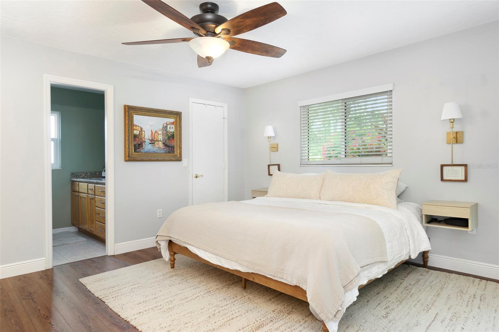WOODLAWN LAKES SECOND ADD - Residential