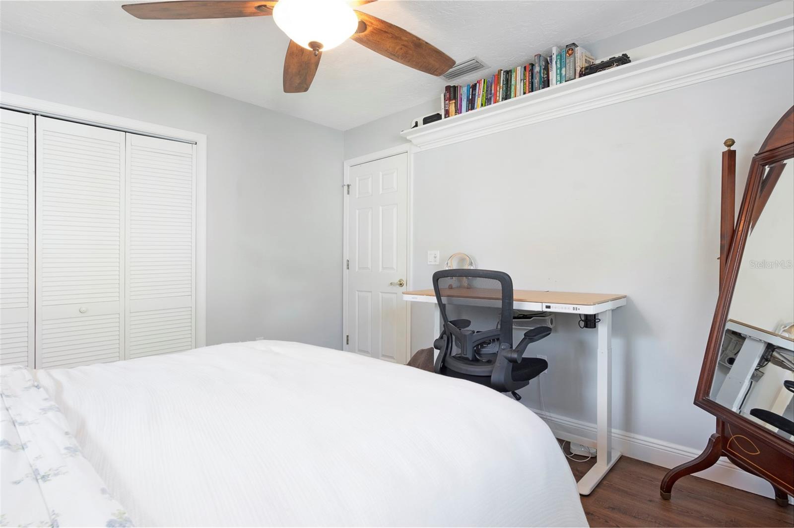 WOODLAWN LAKES SECOND ADD - Residential