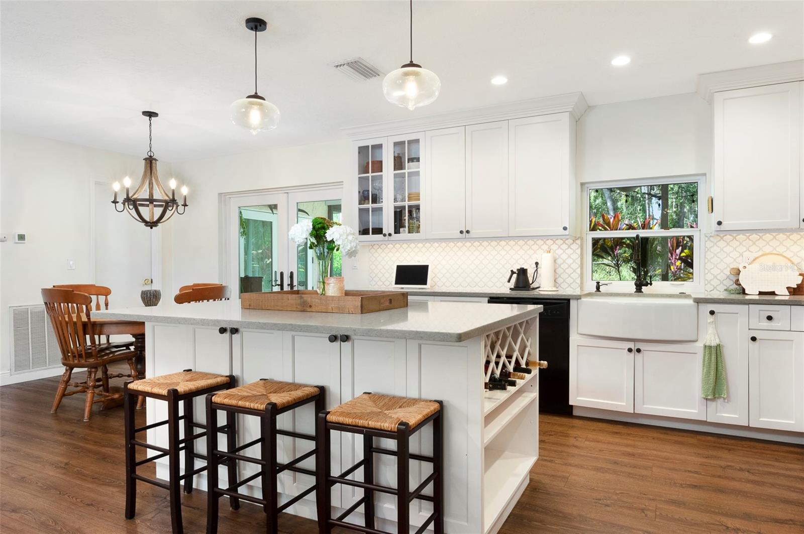 WOODLAWN LAKES SECOND ADD - Residential
