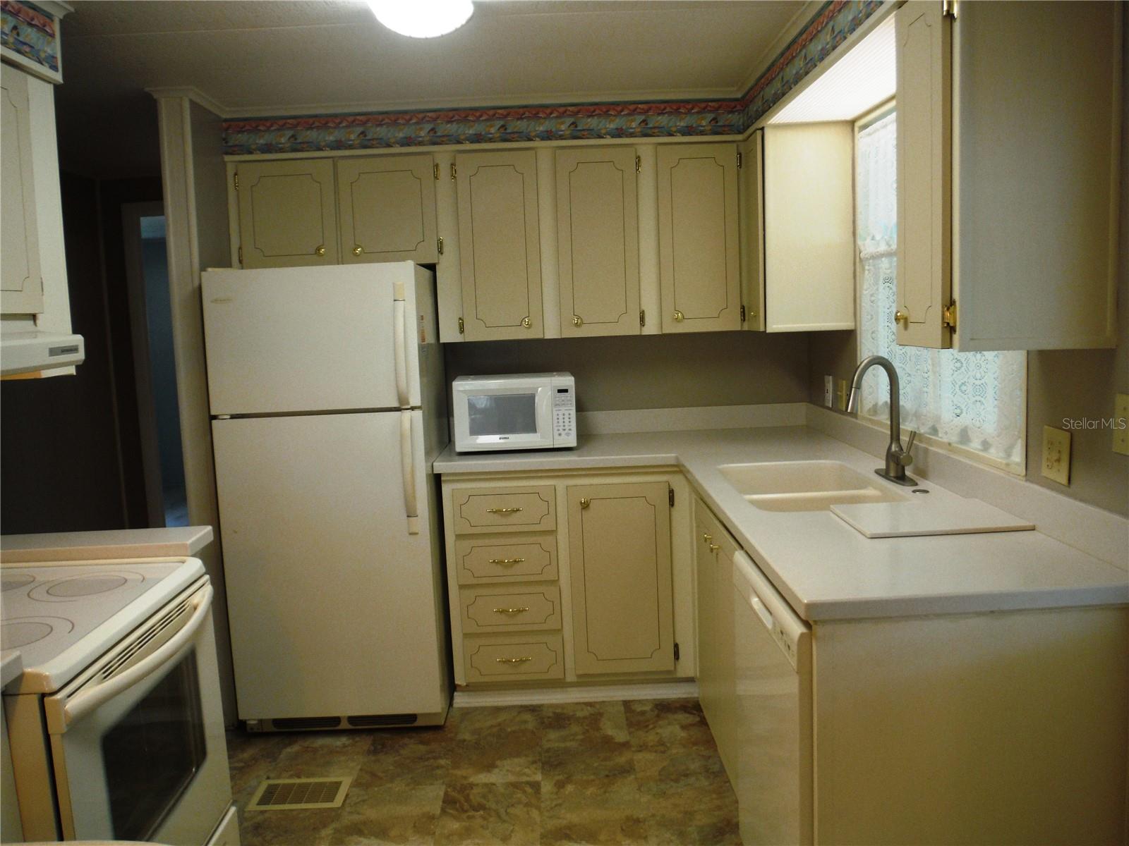 BLUE JAY MOBILE HOME ESTATES CONDO - Residential