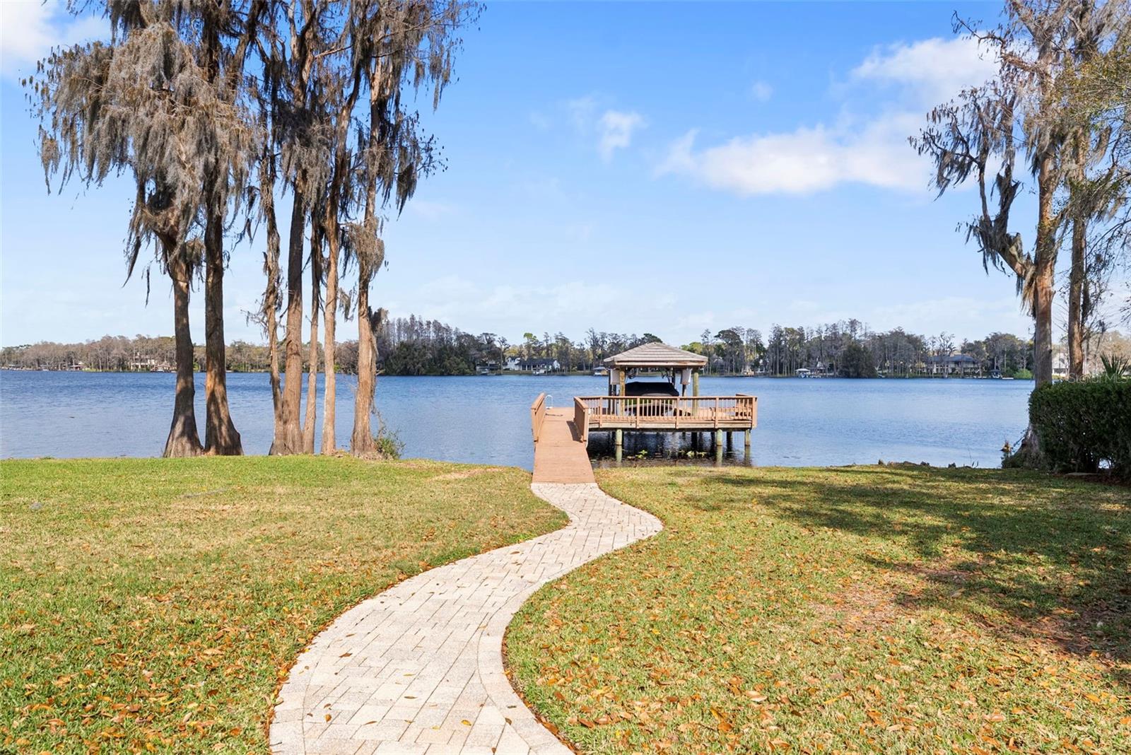 NORTHBRIDGE AT LAKE PRETTY - Residential