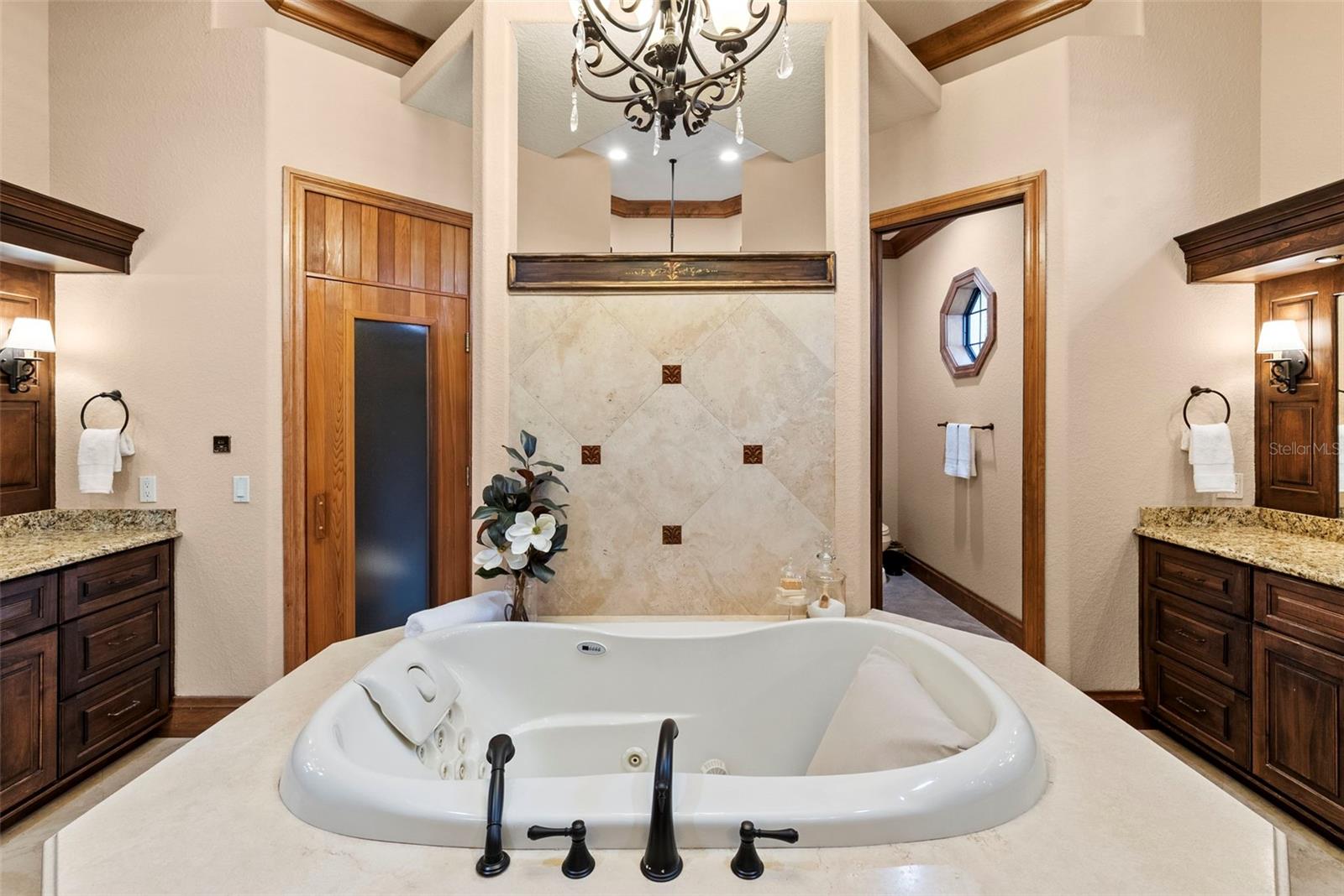 NORTHBRIDGE AT LAKE PRETTY - Residential