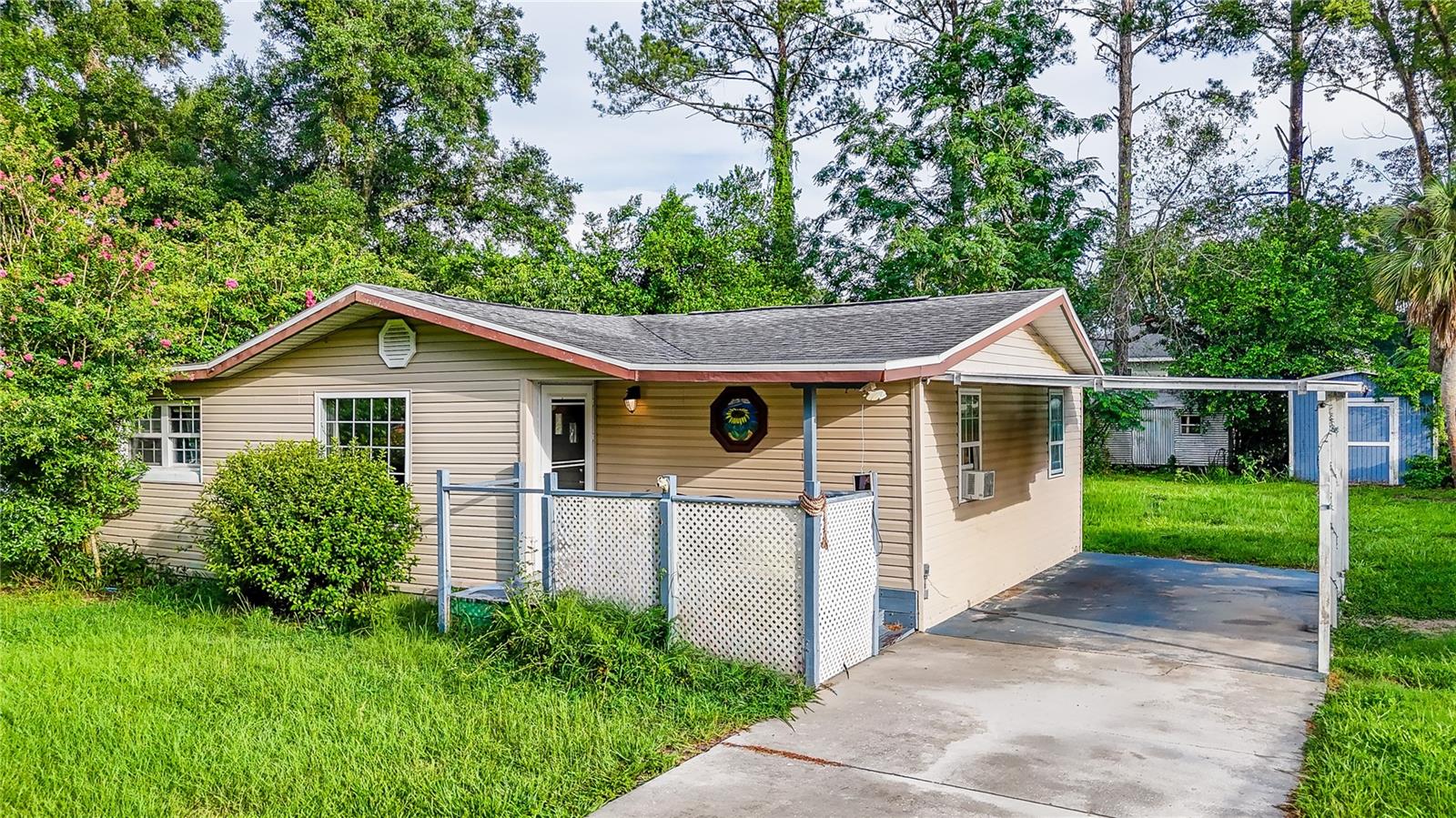 Welcome to this spacious 2 bedroom (could be 4 bedroom), 1 bathroom home situated on a generous 0.22-acre lot. This property has seen several important updates, making it a great opportunity for homeowners or investors alike. Recent improvements include a water heater less than 5 years old, an updated electrical panel box, releveled subflooring, a renovated bathroom with an updated shower, and new flooring throughout the home.
Offering flexible living space with four bedrooms, plenty of yard space, and major system updates already completed, this home is move-in ready and full of potential. Whether you’re looking for a primary residence, rental property, or investment opportunity, this property is one you won’t want to miss.