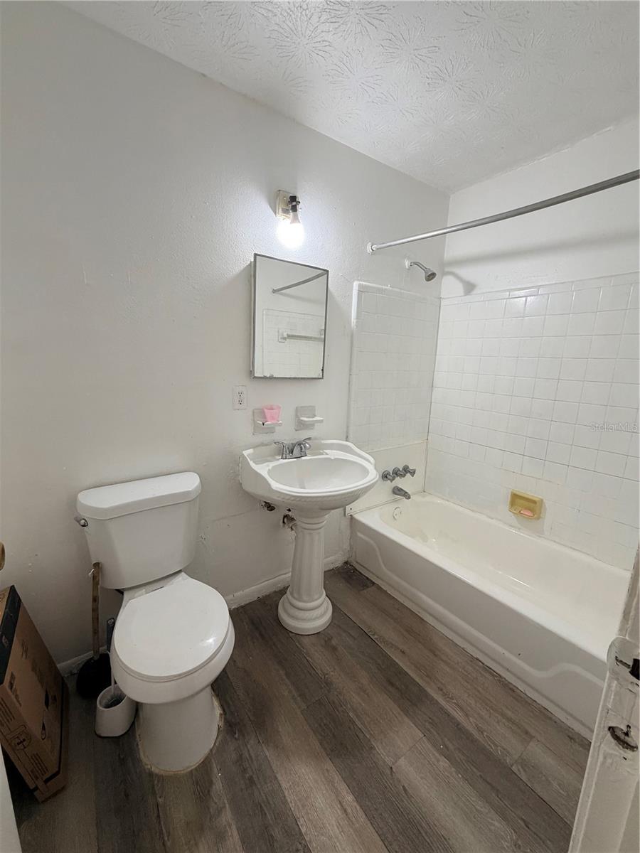 HULINGS SUB TR 05 OAK - Residential