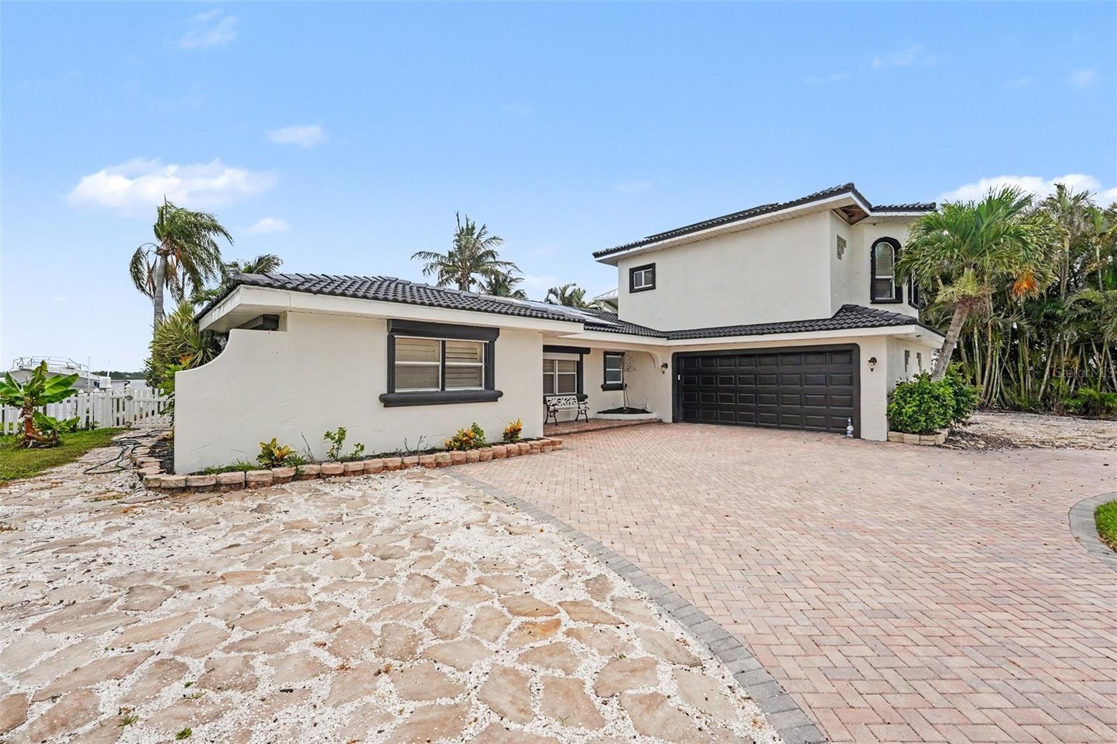 SUNRAY BEACH HOMES - Residential