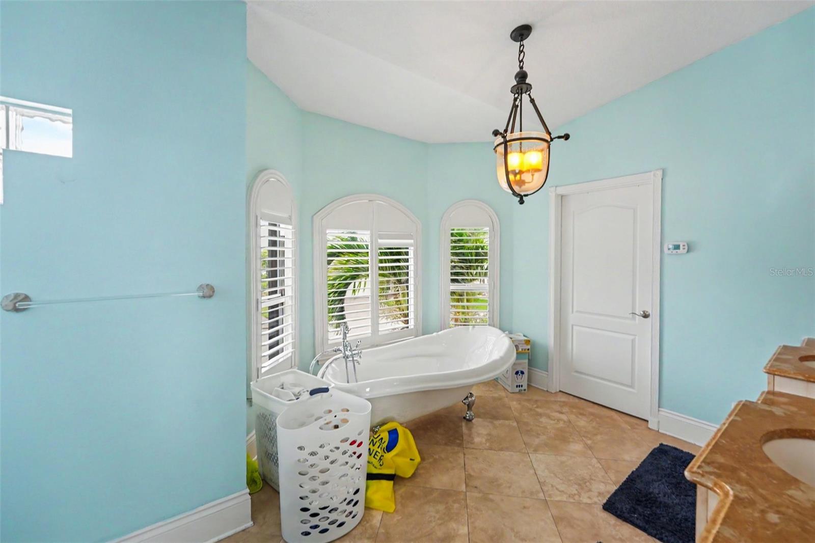 SUNRAY BEACH HOMES - Residential