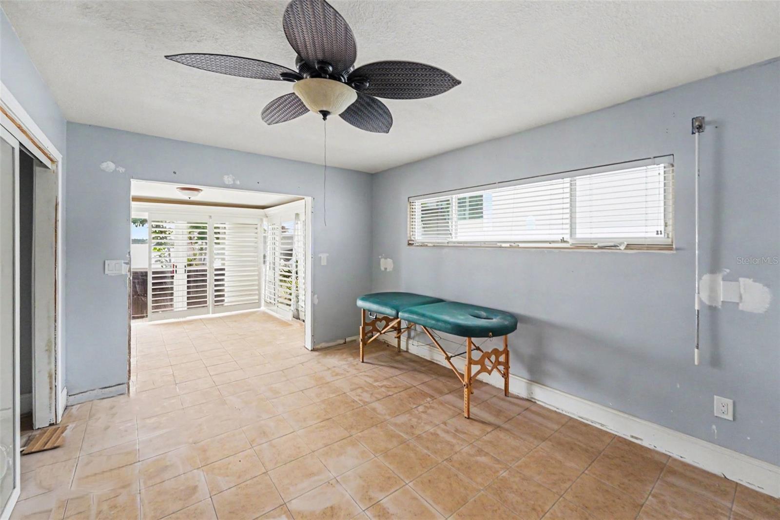 SUNRAY BEACH HOMES - Residential