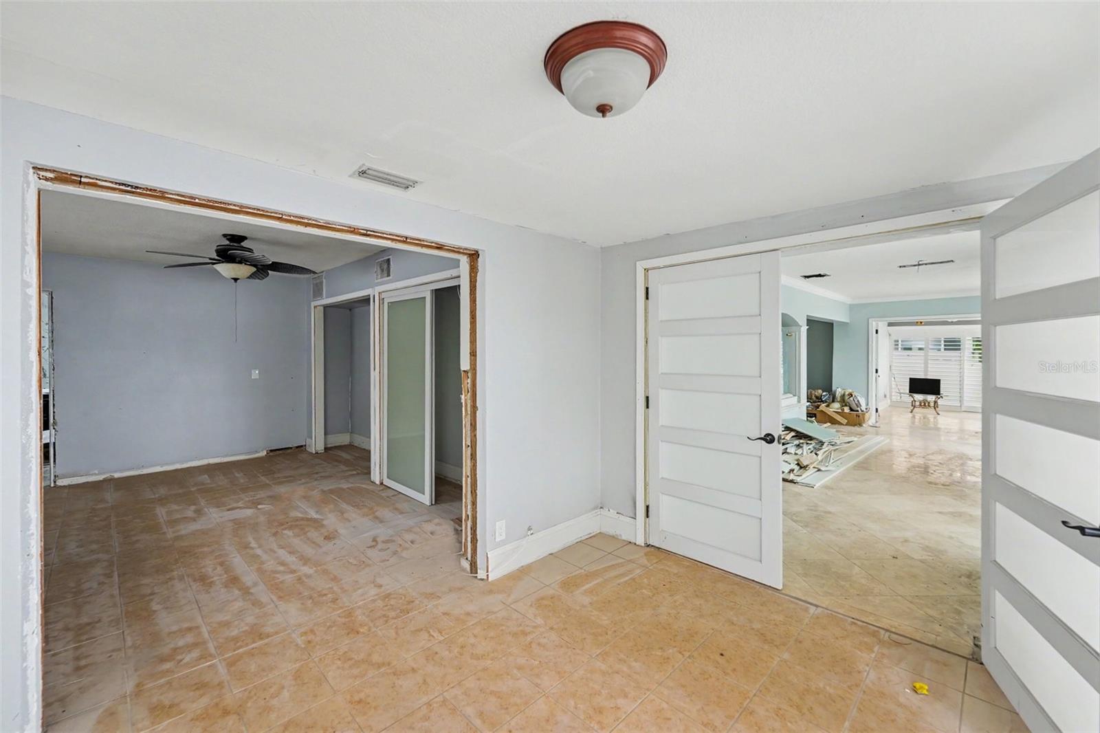 SUNRAY BEACH HOMES - Residential