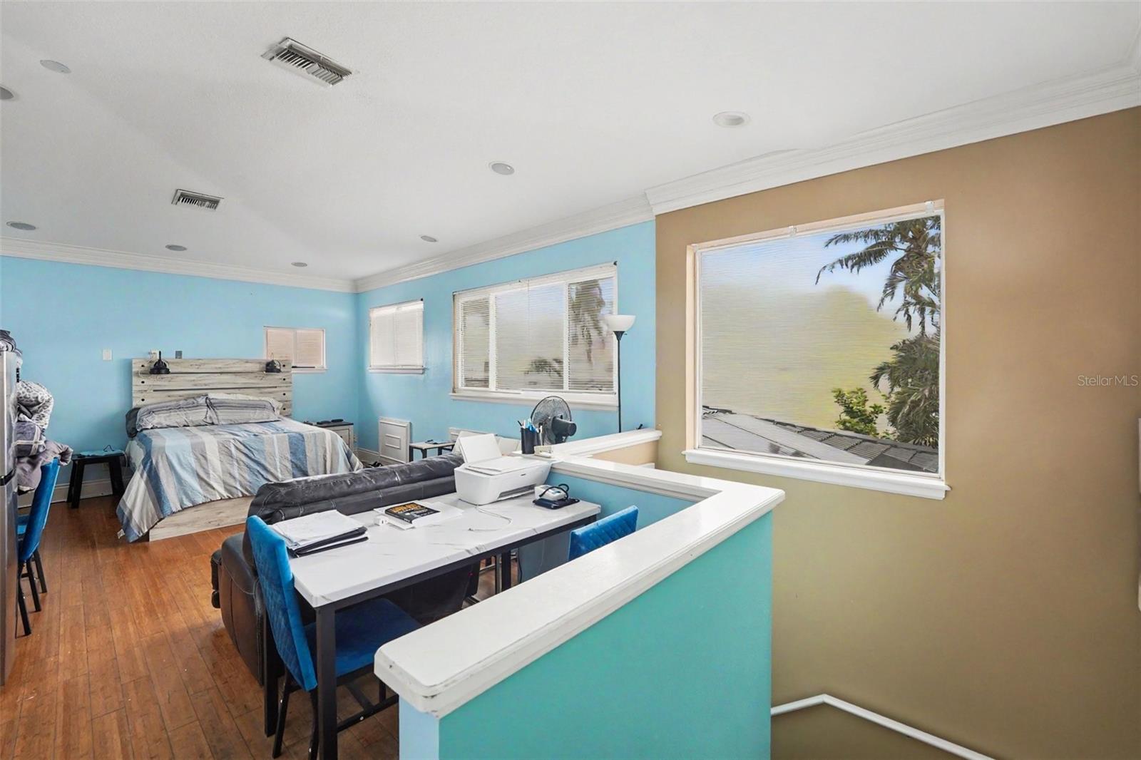 SUNRAY BEACH HOMES - Residential