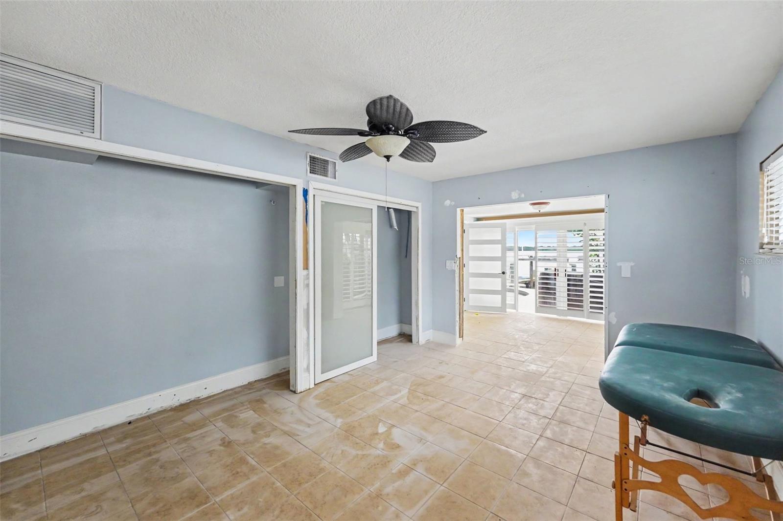 SUNRAY BEACH HOMES - Residential