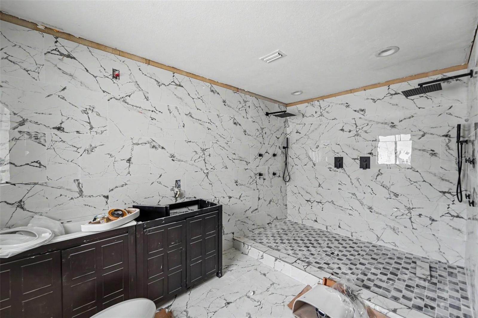 SUNRAY BEACH HOMES - Residential