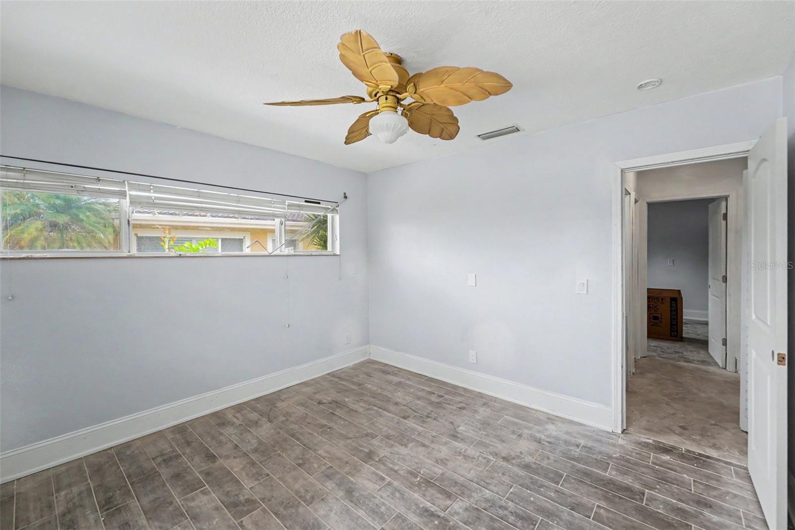 SUNRAY BEACH HOMES - Residential
