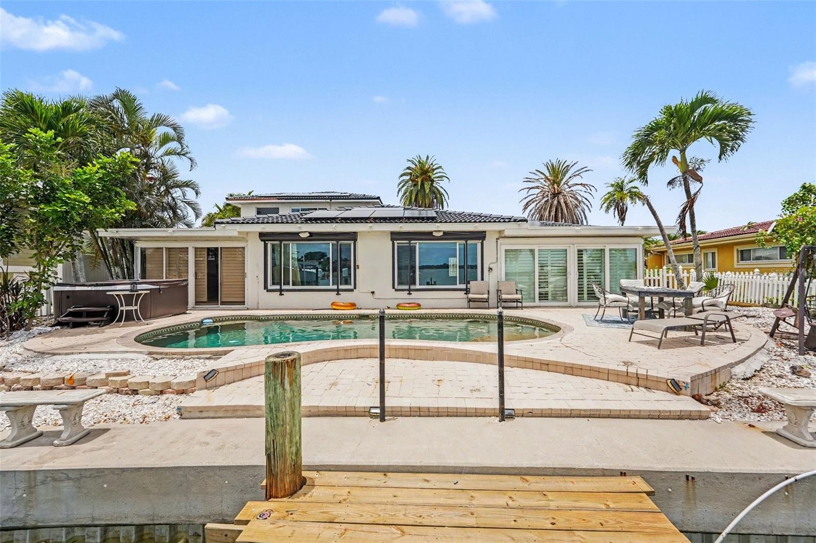 SUNRAY BEACH HOMES - Residential