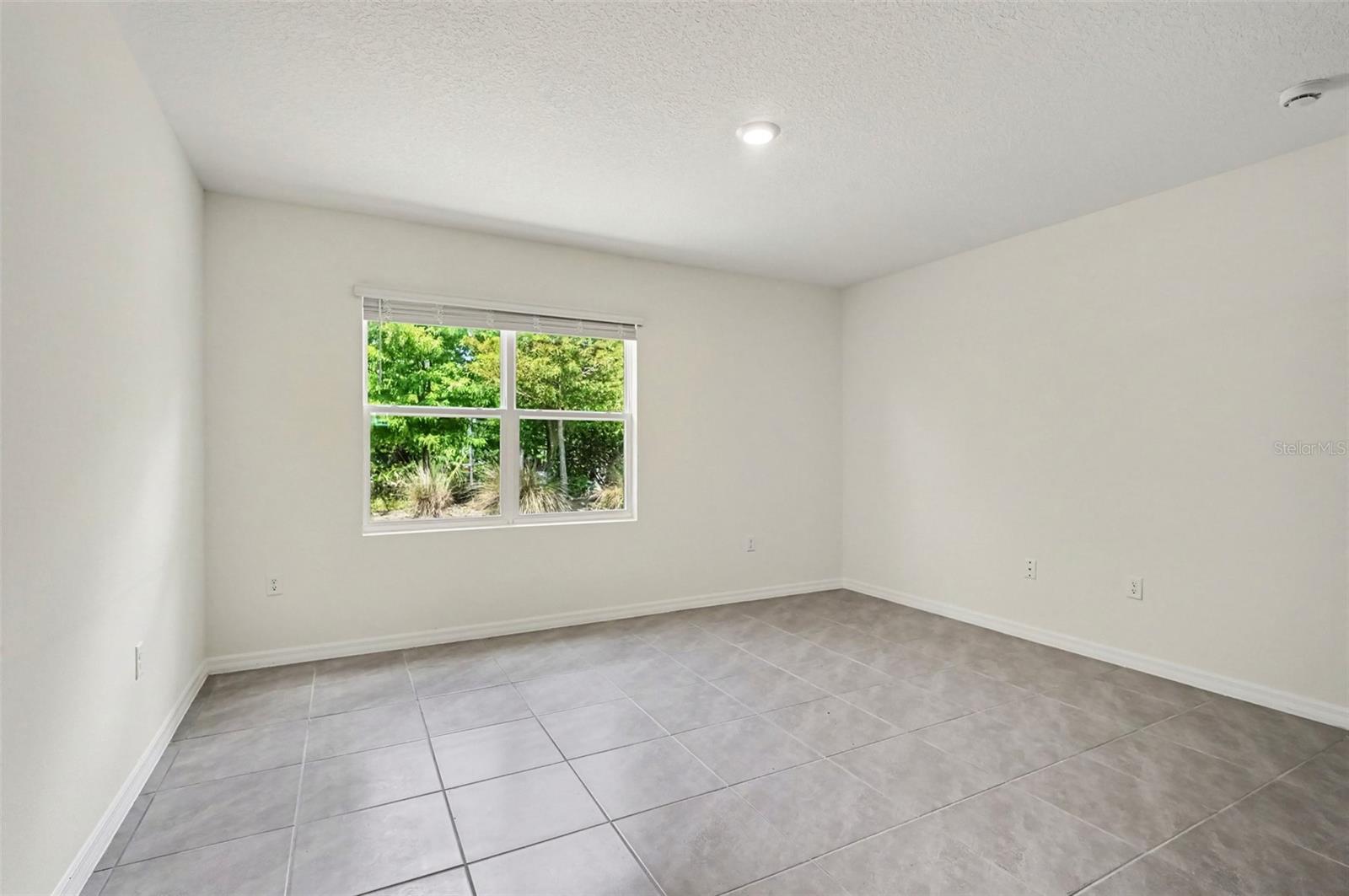 RIVIERA BELLA UN 9C - Residential Lease