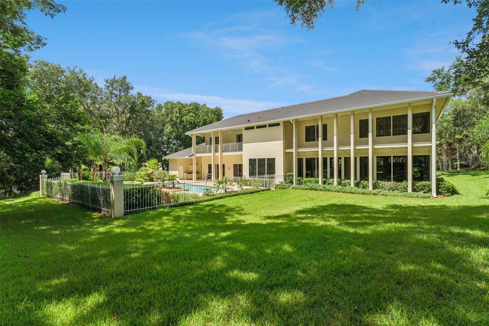 SWEETWATER CLUB UNIT 7 - Residential