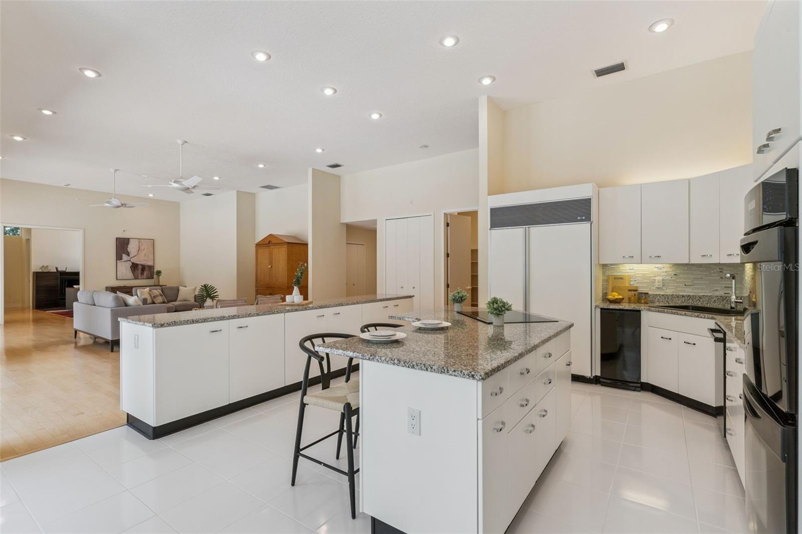 SWEETWATER CLUB UNIT 7 - Residential