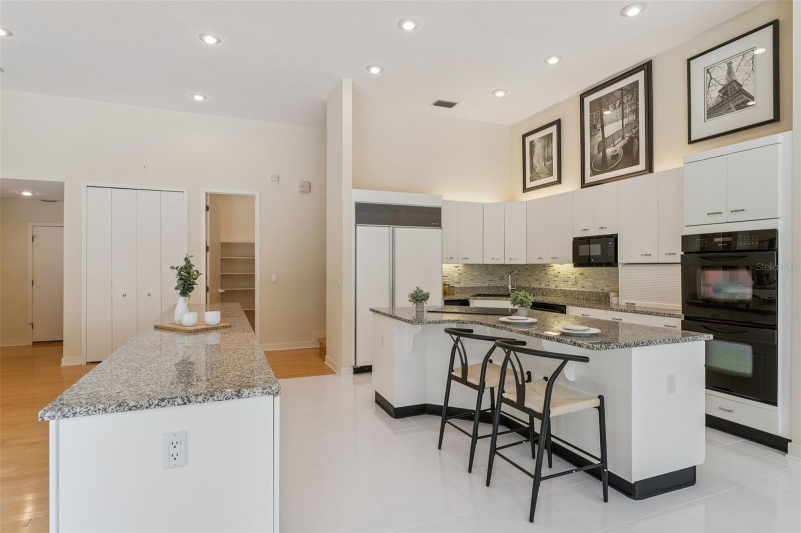 SWEETWATER CLUB UNIT 7 - Residential