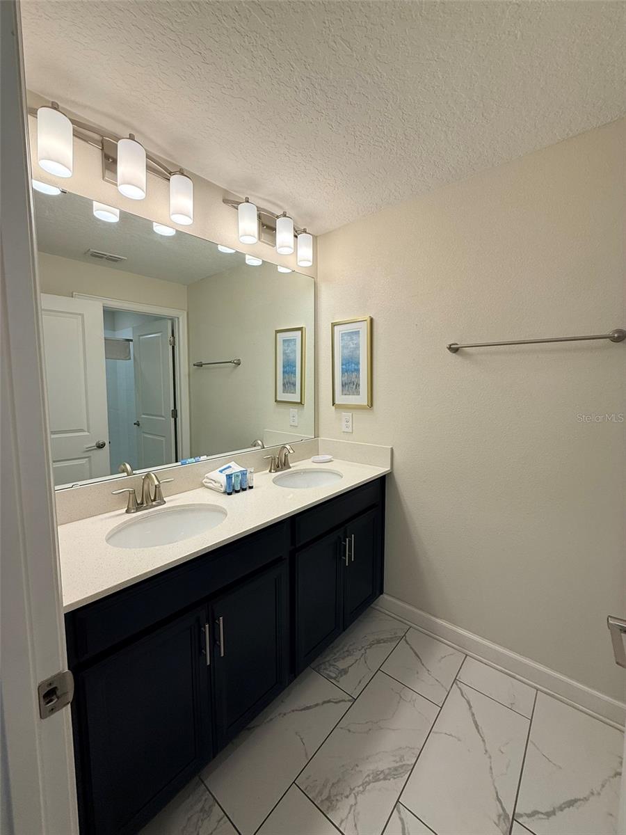 STONEYBROOK SOUTH - Residential Lease
