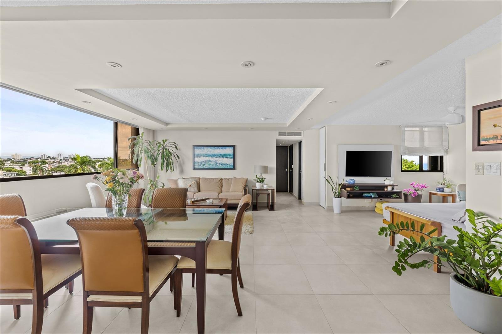 PUNTA LAS MARIAS - Residential