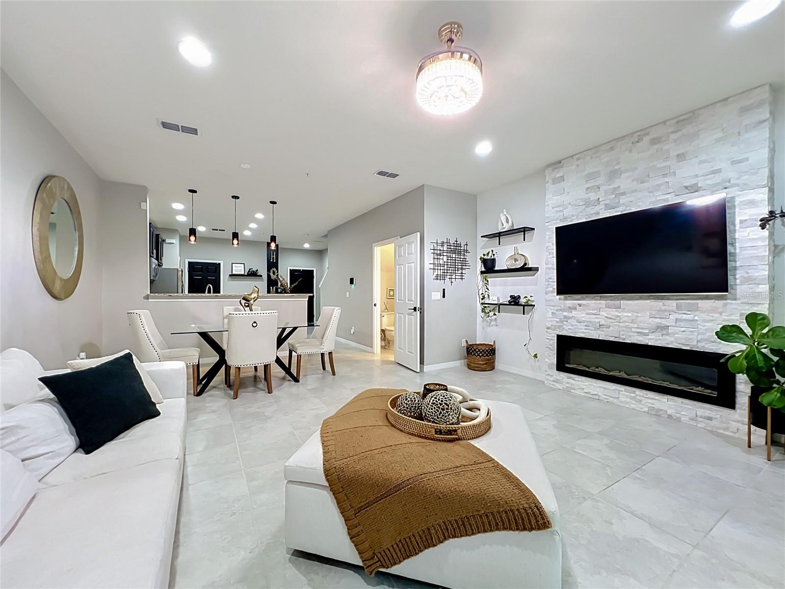 EMERSON NORTH TWNHMS - Residential