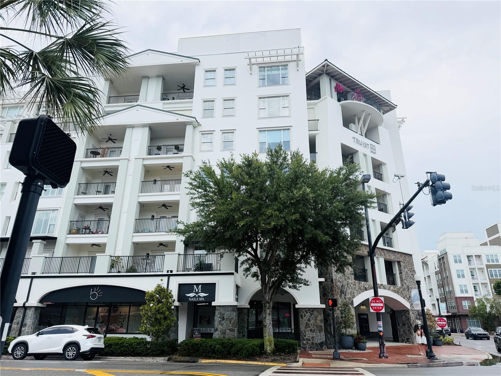 WELLESLEY CONDOMINIUM - Residential