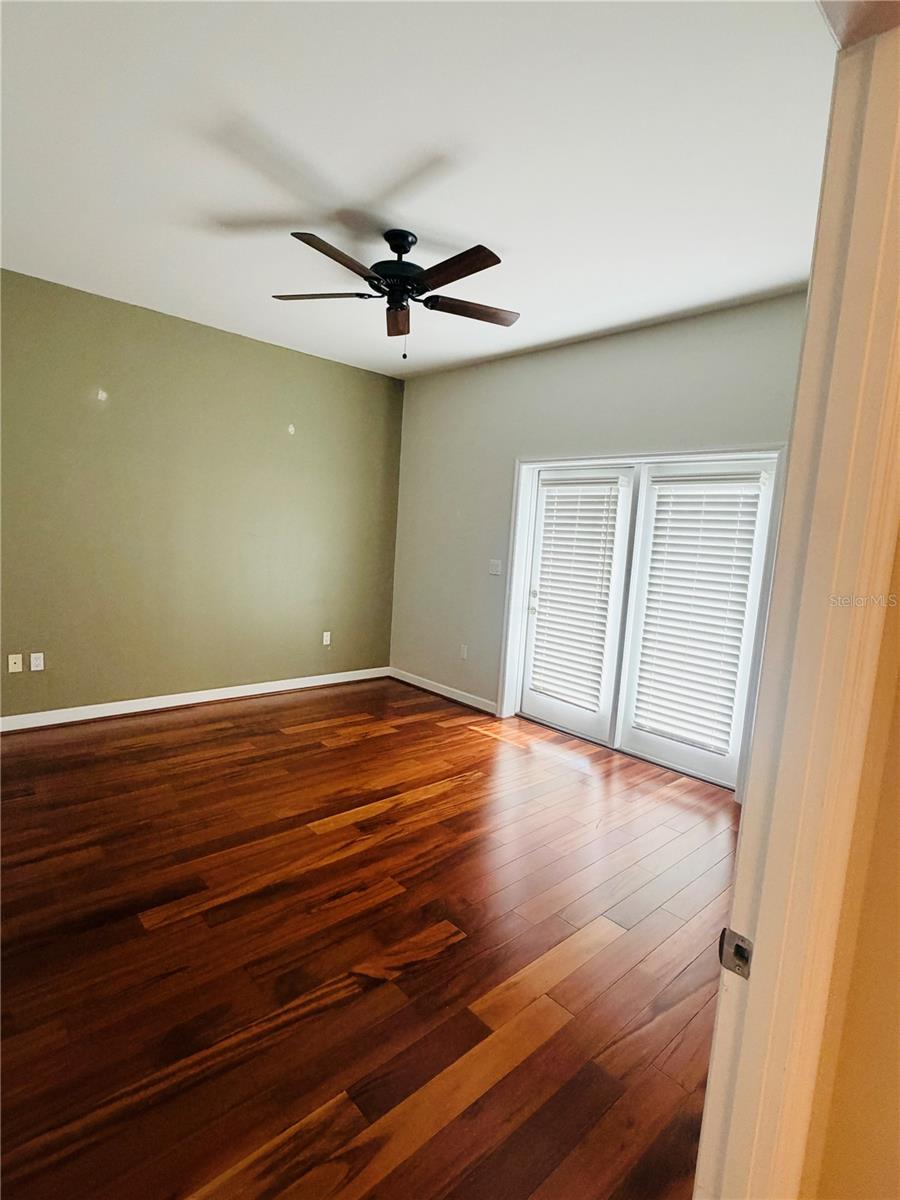 WELLESLEY CONDOMINIUM - Residential