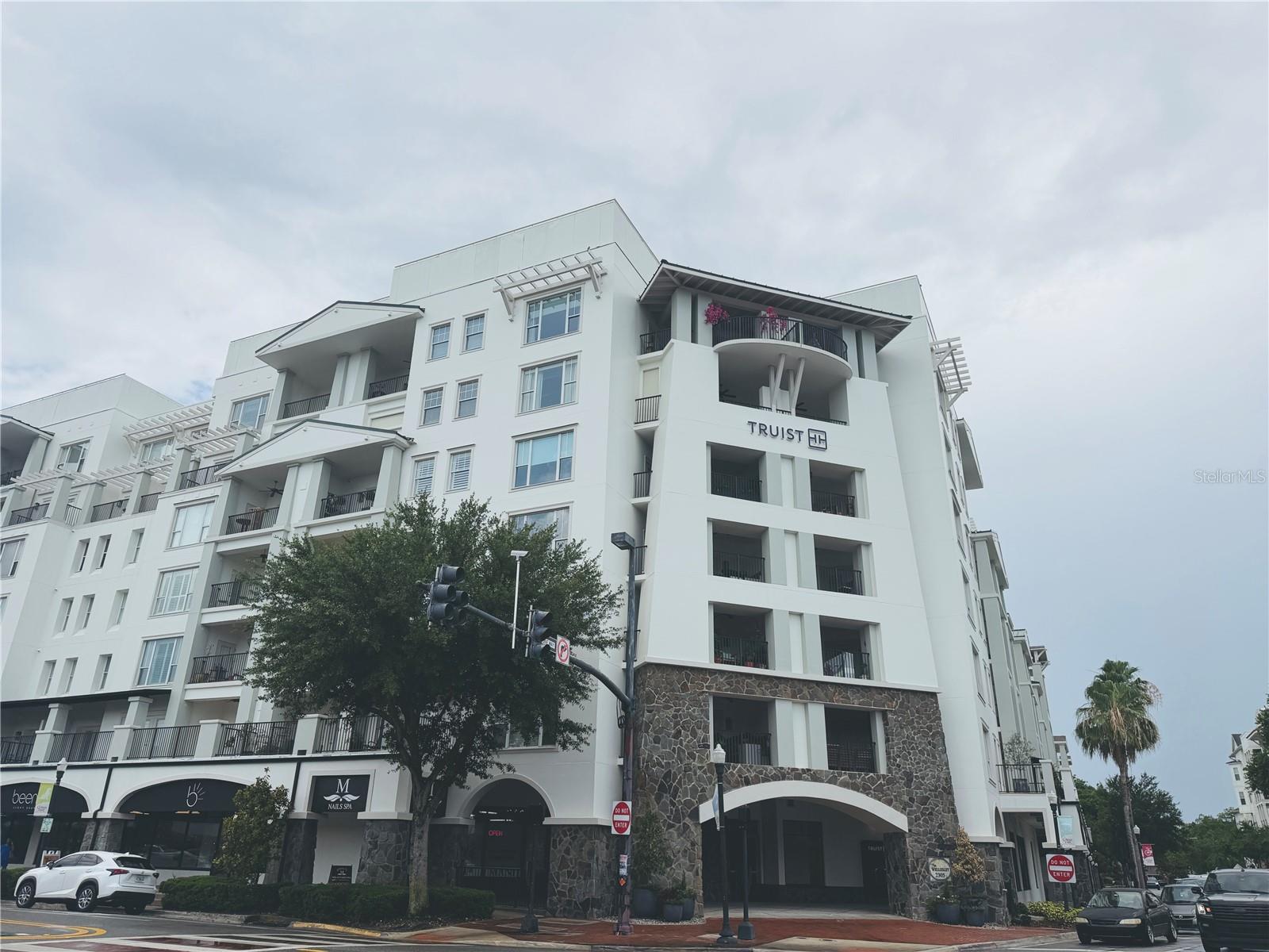 WELLESLEY CONDOMINIUM - Residential