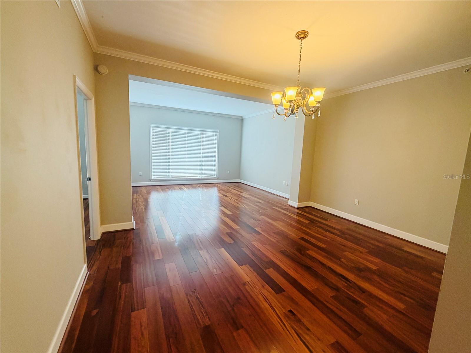 WELLESLEY CONDOMINIUM - Residential