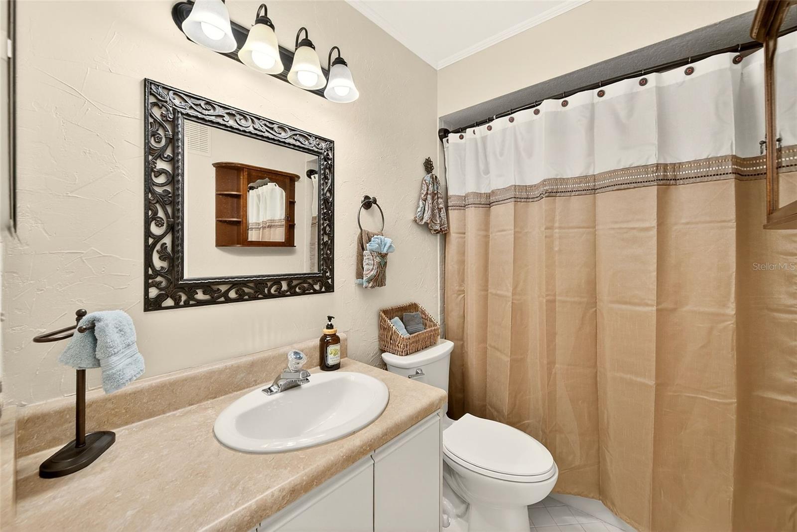 EL PASADO A CONDO - Residential