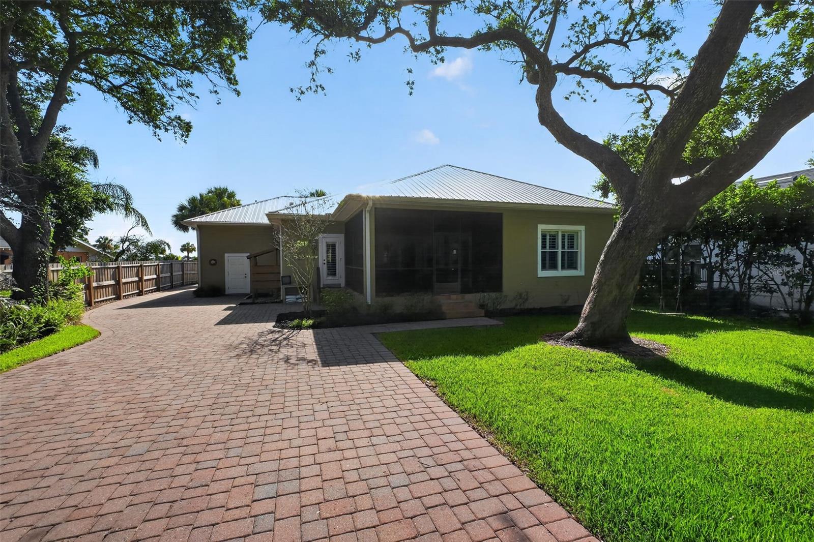 RIO VISTA - Residential