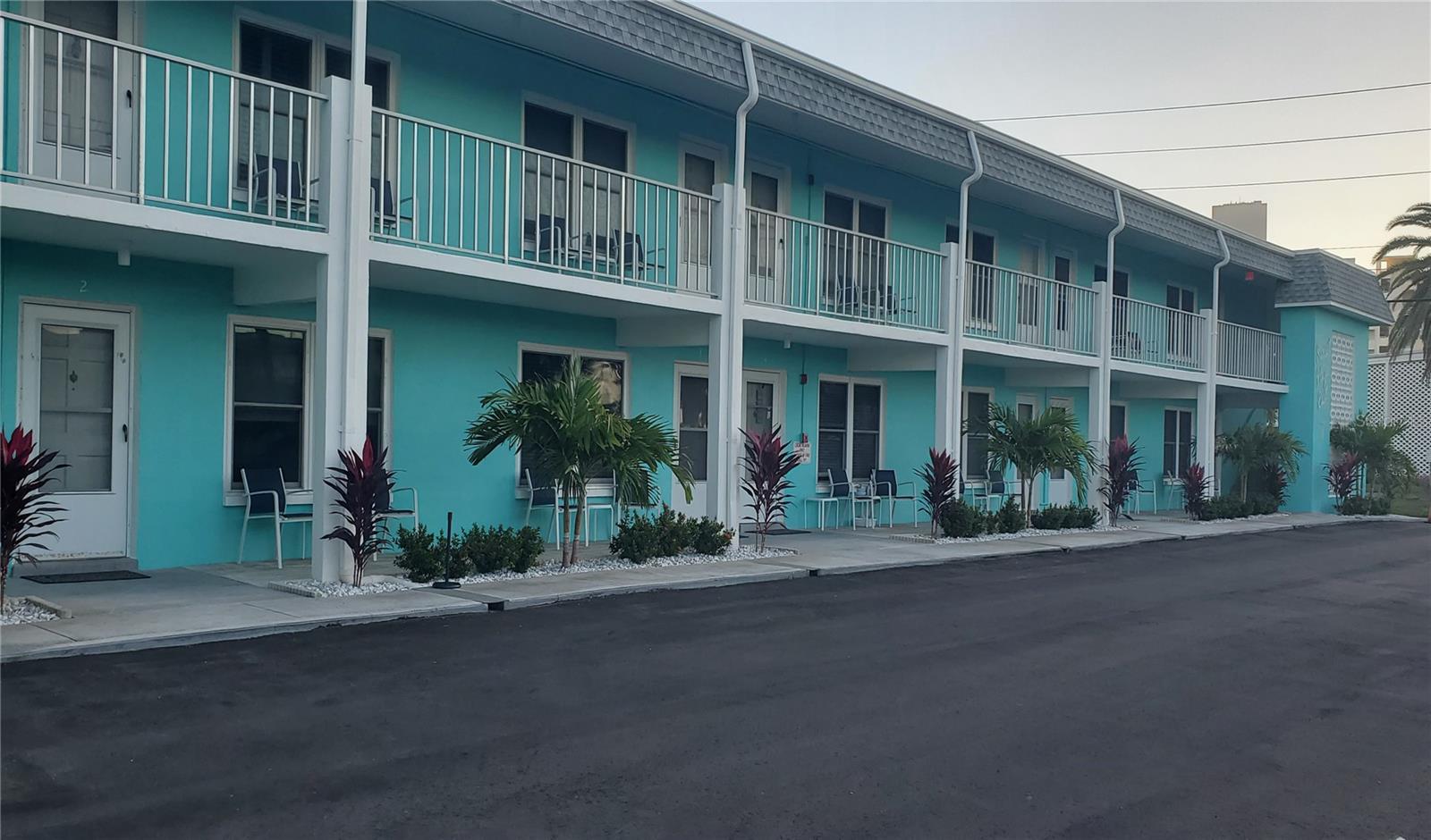 SUNSET PLAZA EAST APTS CONDO - Residential