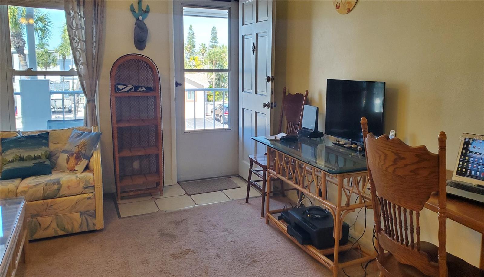 SUNSET PLAZA EAST APTS CONDO - Residential