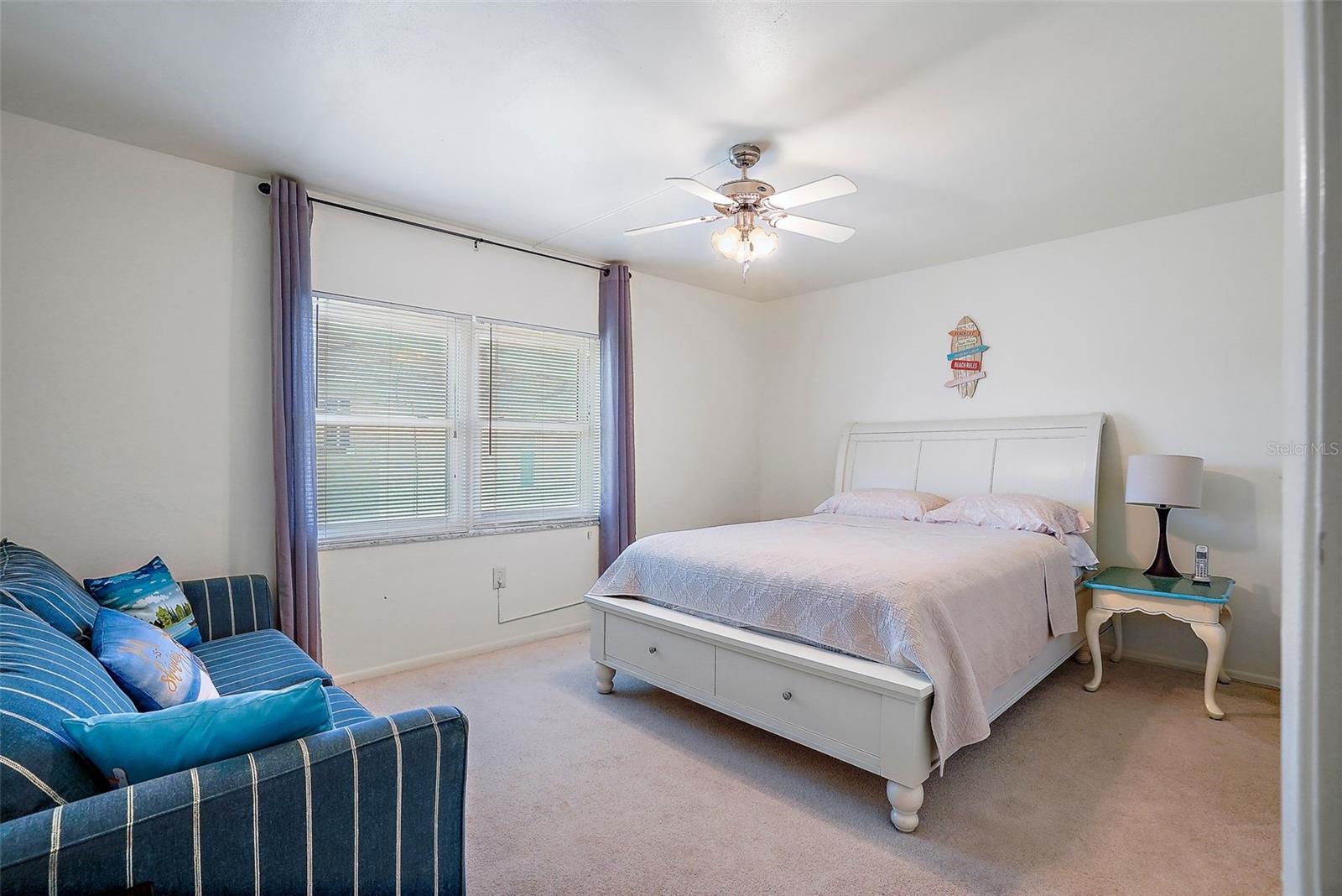 SUNSET PLAZA EAST APTS CONDO - Residential