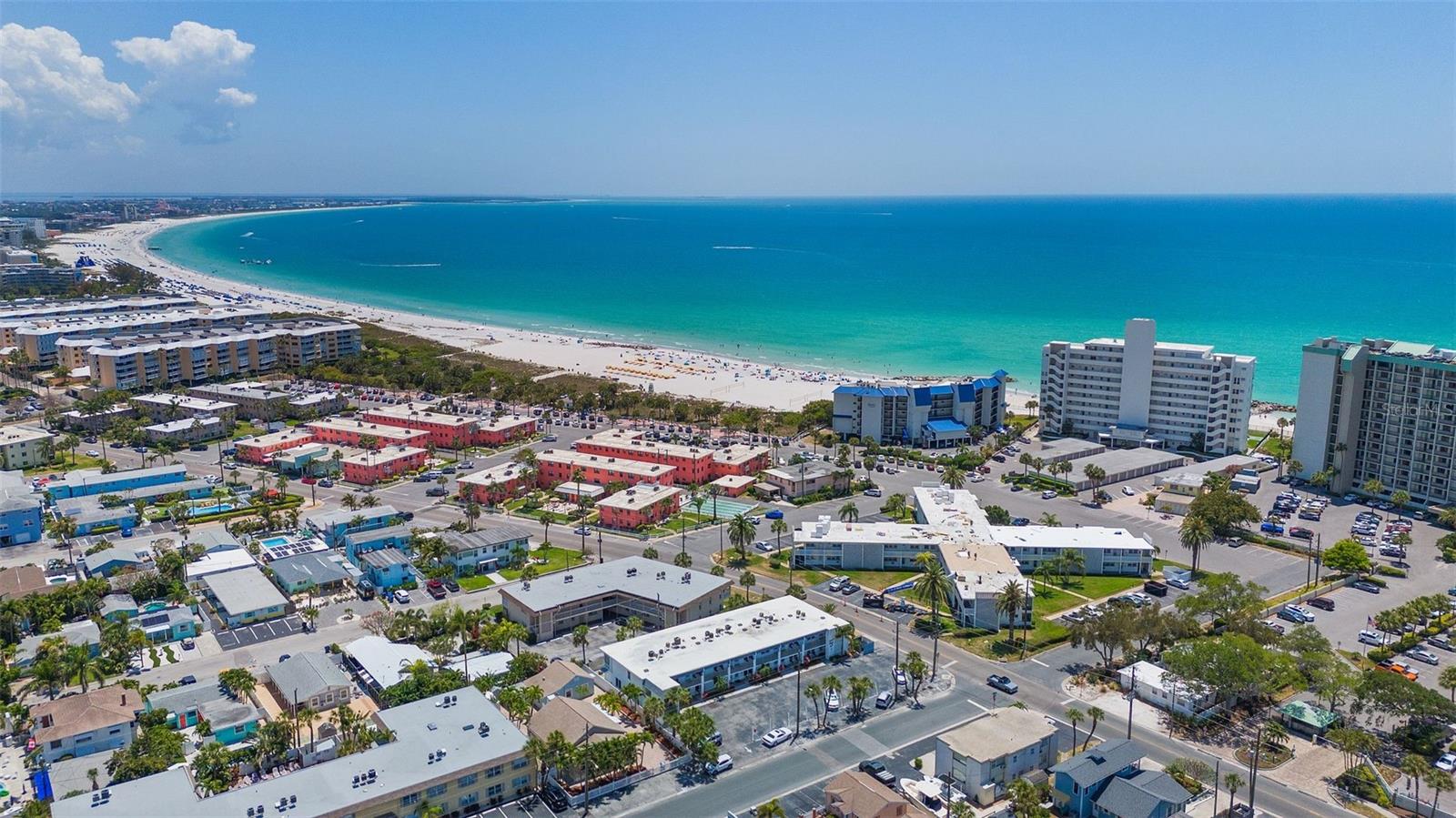 SUNSET PLAZA EAST APTS CONDO - Residential
