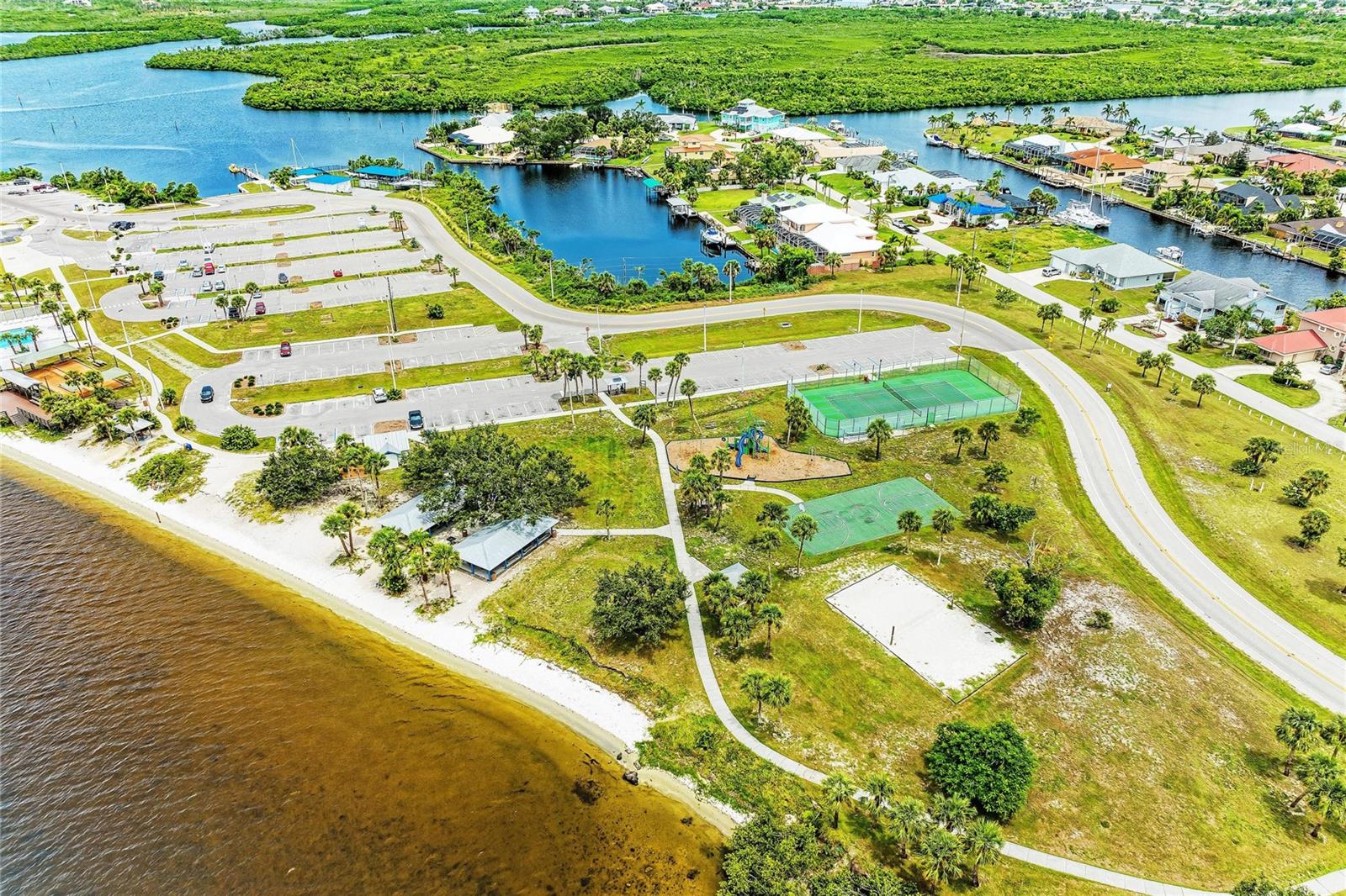PORT CHARLOTTE SEC 82 - Land
