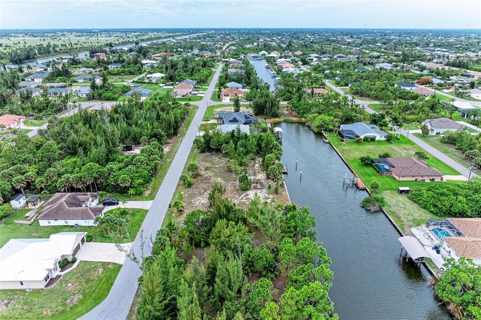 PORT CHARLOTTE SEC 82 - Land