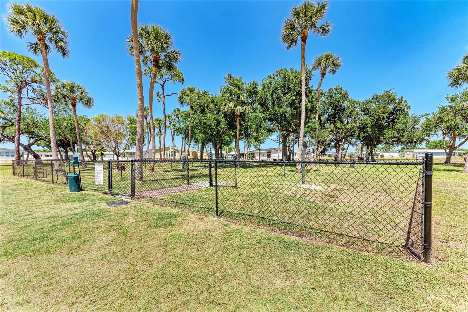 PORT CHARLOTTE SEC 82 - Land