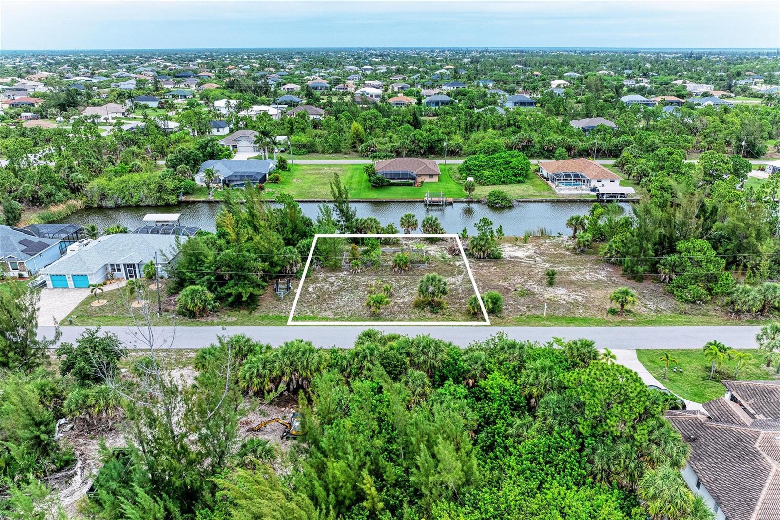 PORT CHARLOTTE SEC 82 - Land