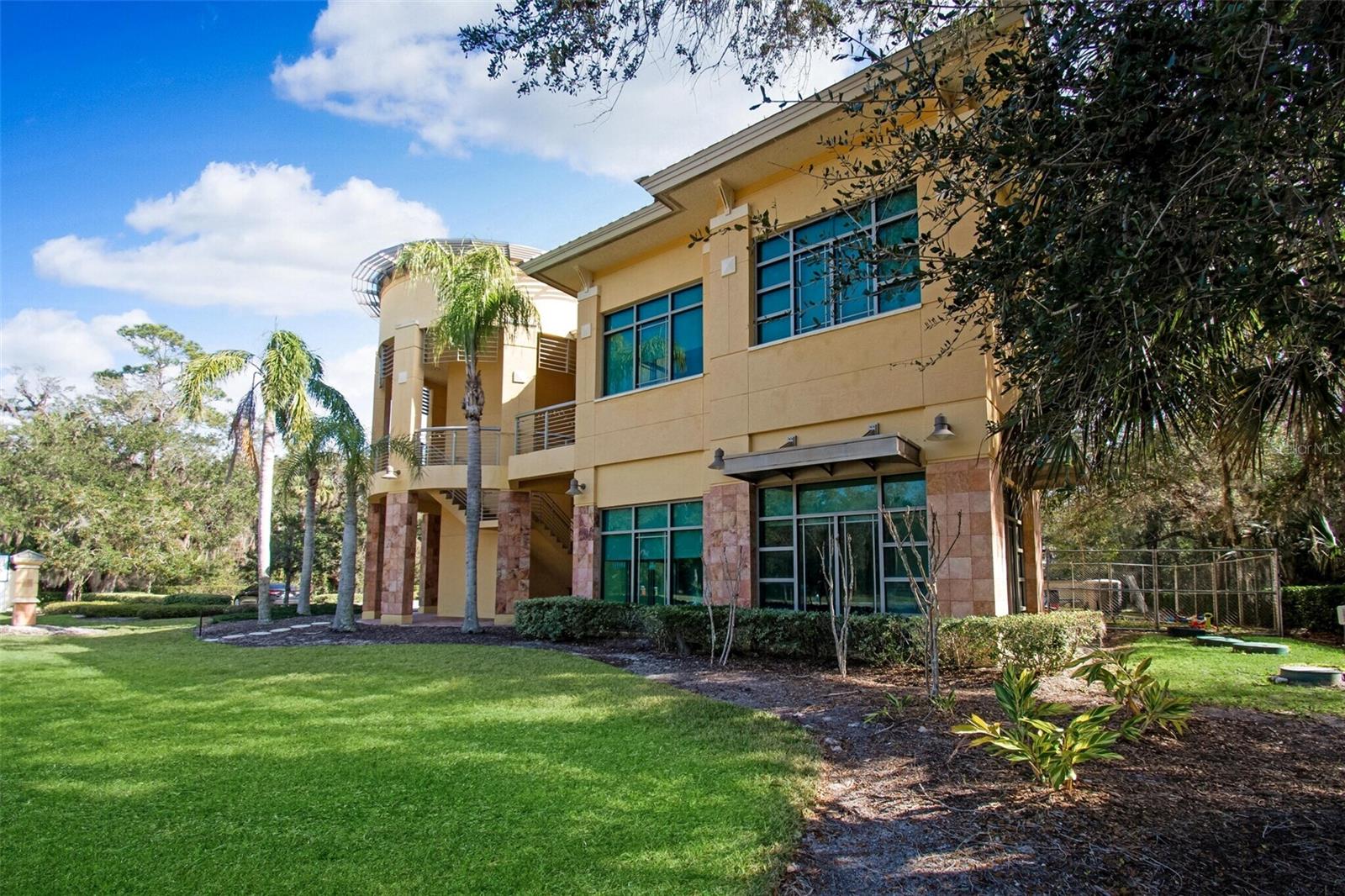 HARRIS PARK SUB - Commercial Lease