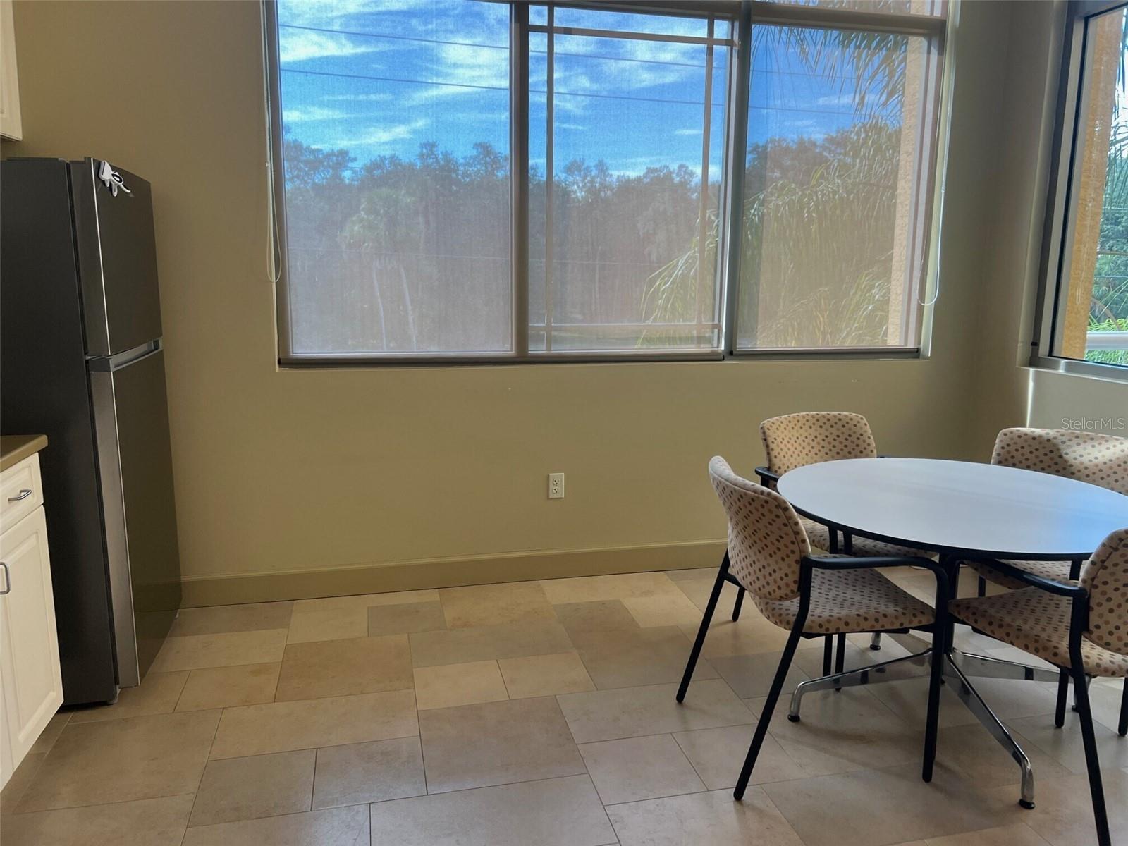 HARRIS PARK SUB - Commercial Lease