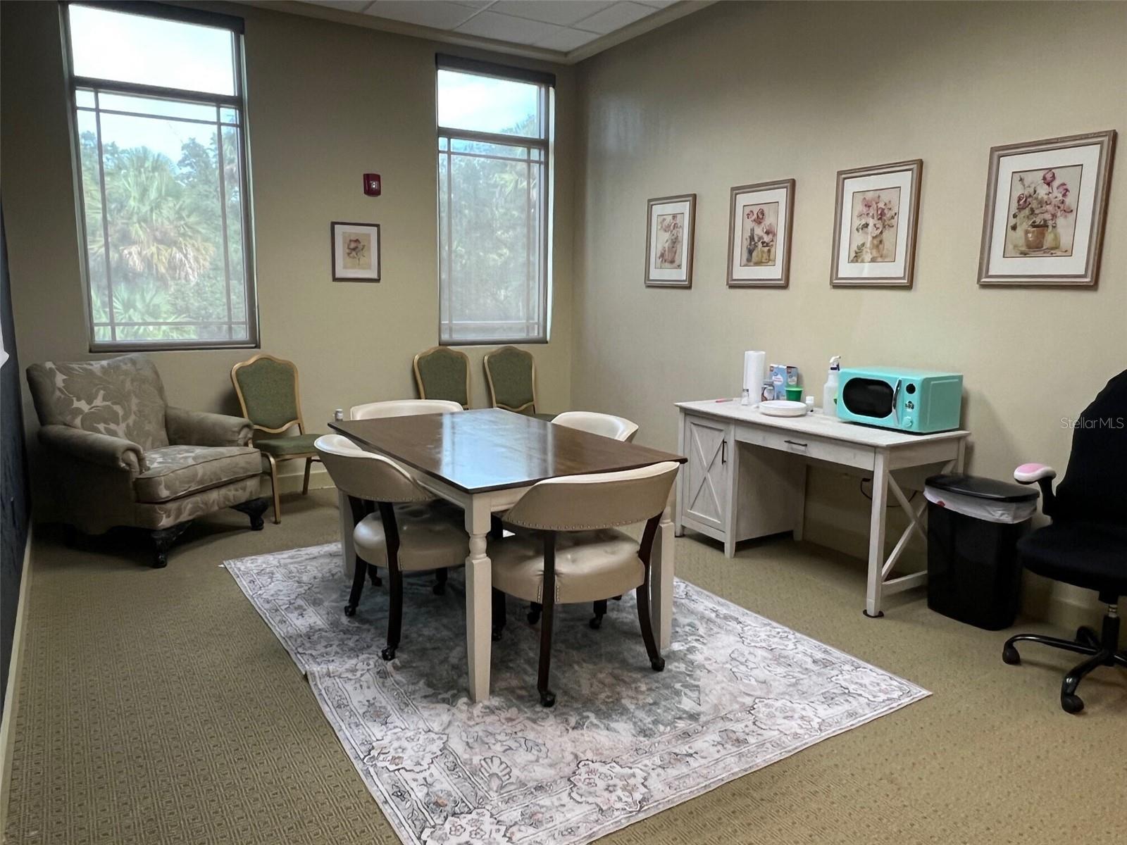 HARRIS PARK SUB - Commercial Lease