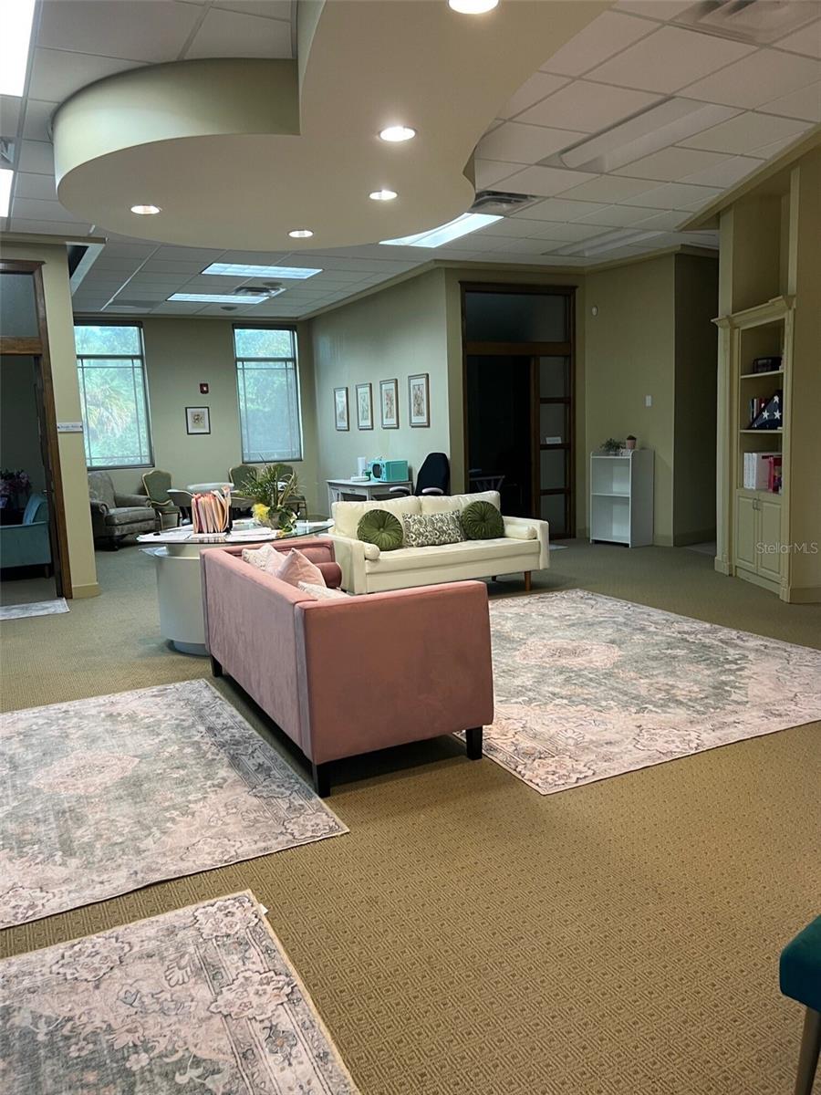HARRIS PARK SUB - Commercial Lease