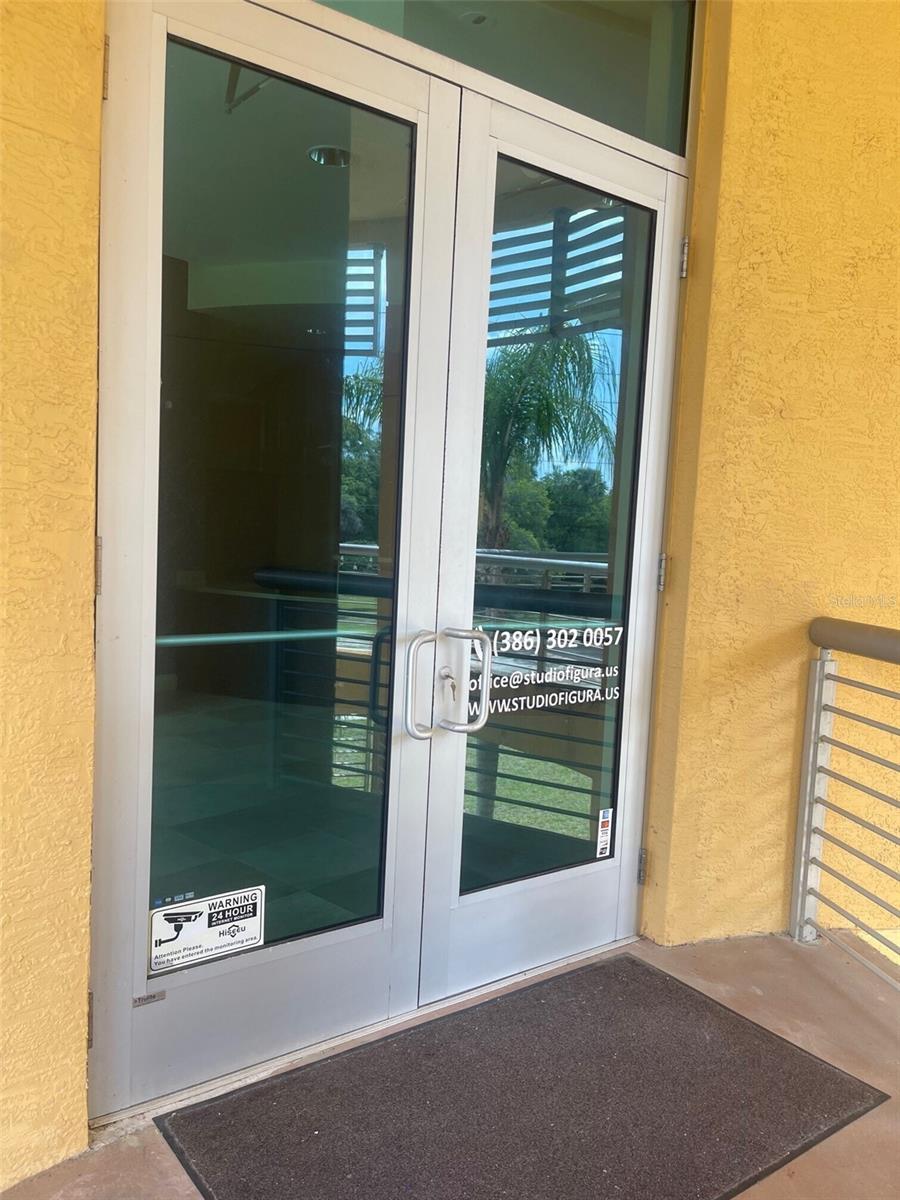 HARRIS PARK SUB - Commercial Lease