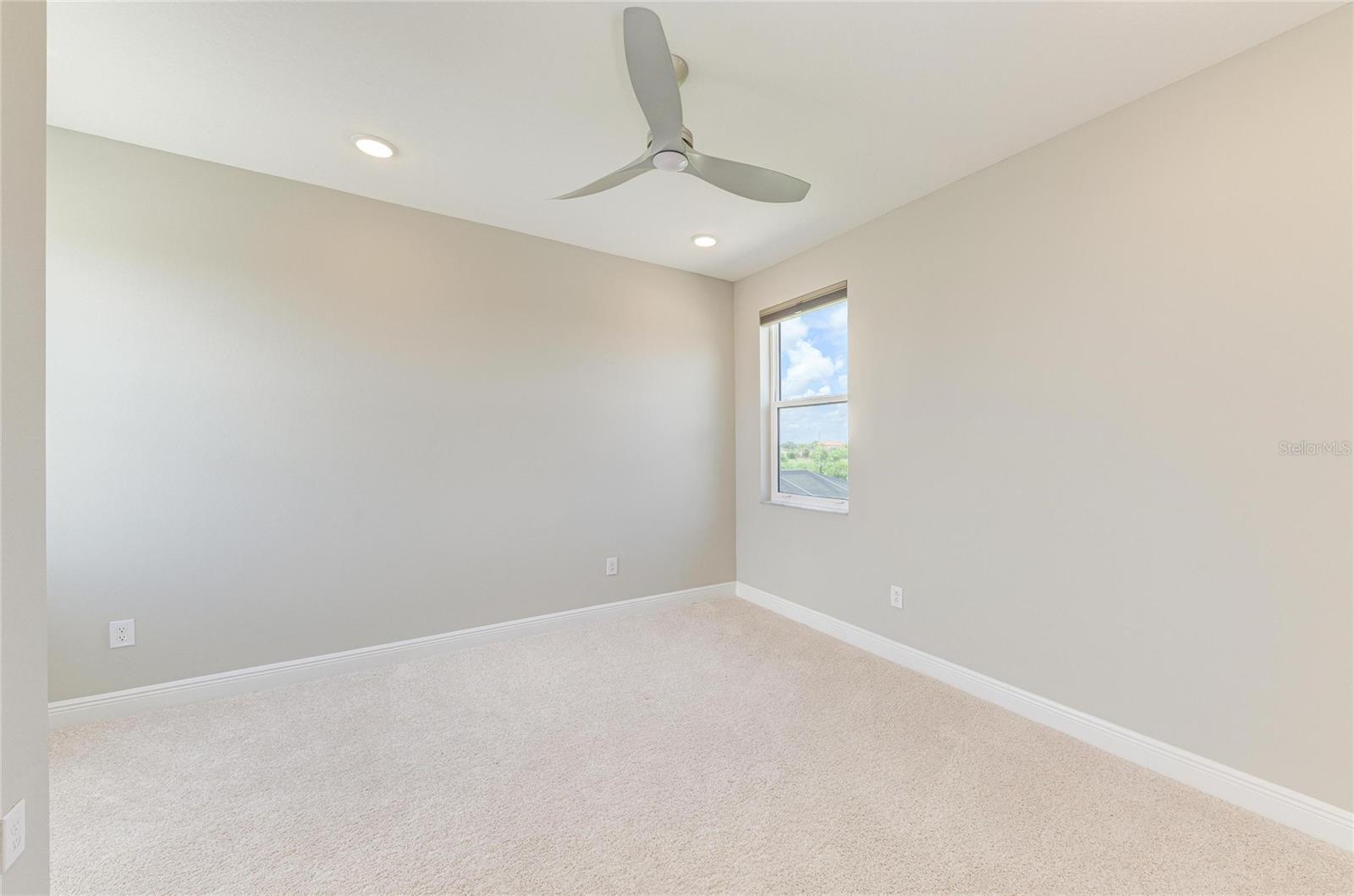 WORTHINGTON PH 2 - Residential Lease